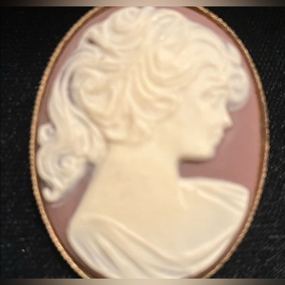 Vintage Cameo Victorian Female Brooch - Picture 3 of 12